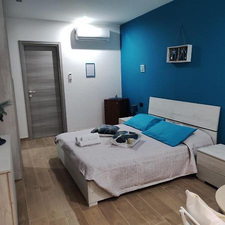 A Casa Di Lina Hotel Olbia Buitenkant foto